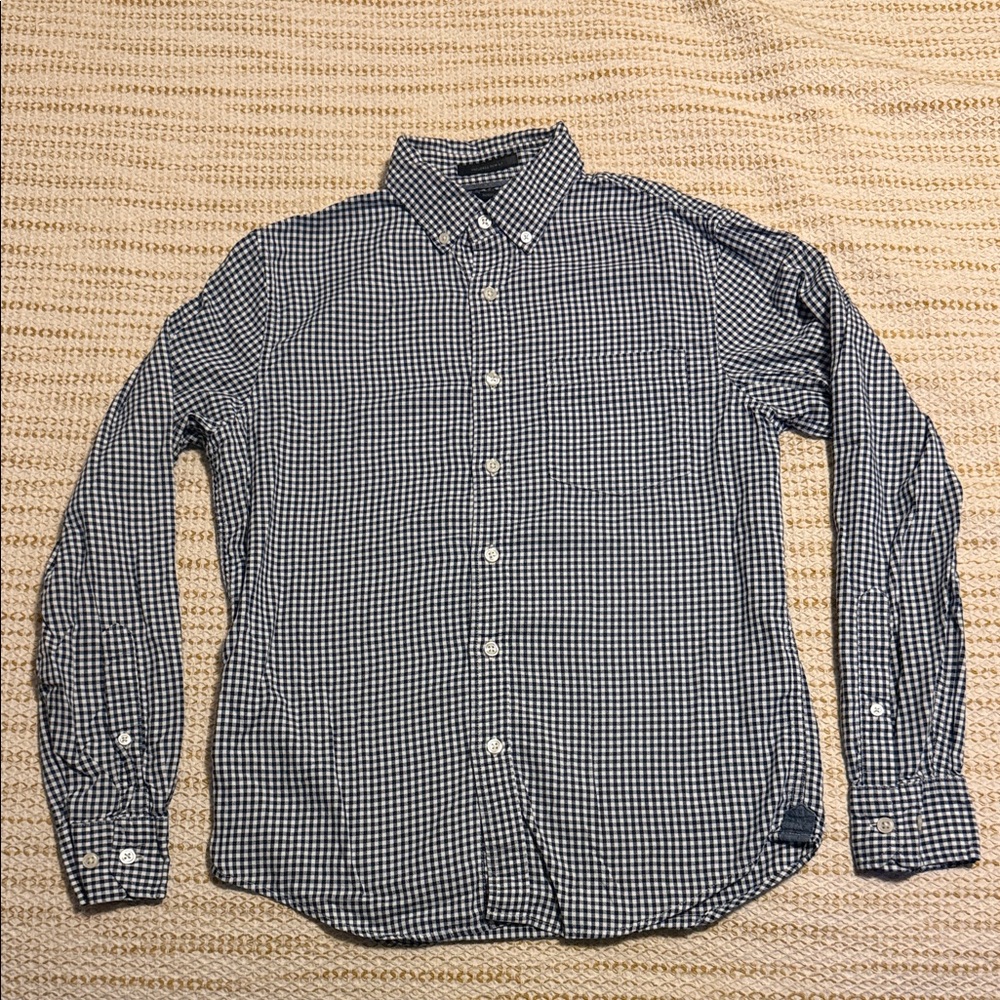 Banana Republic Navy and White Checkered Shirt Men’s Small Untucked Slim Fit